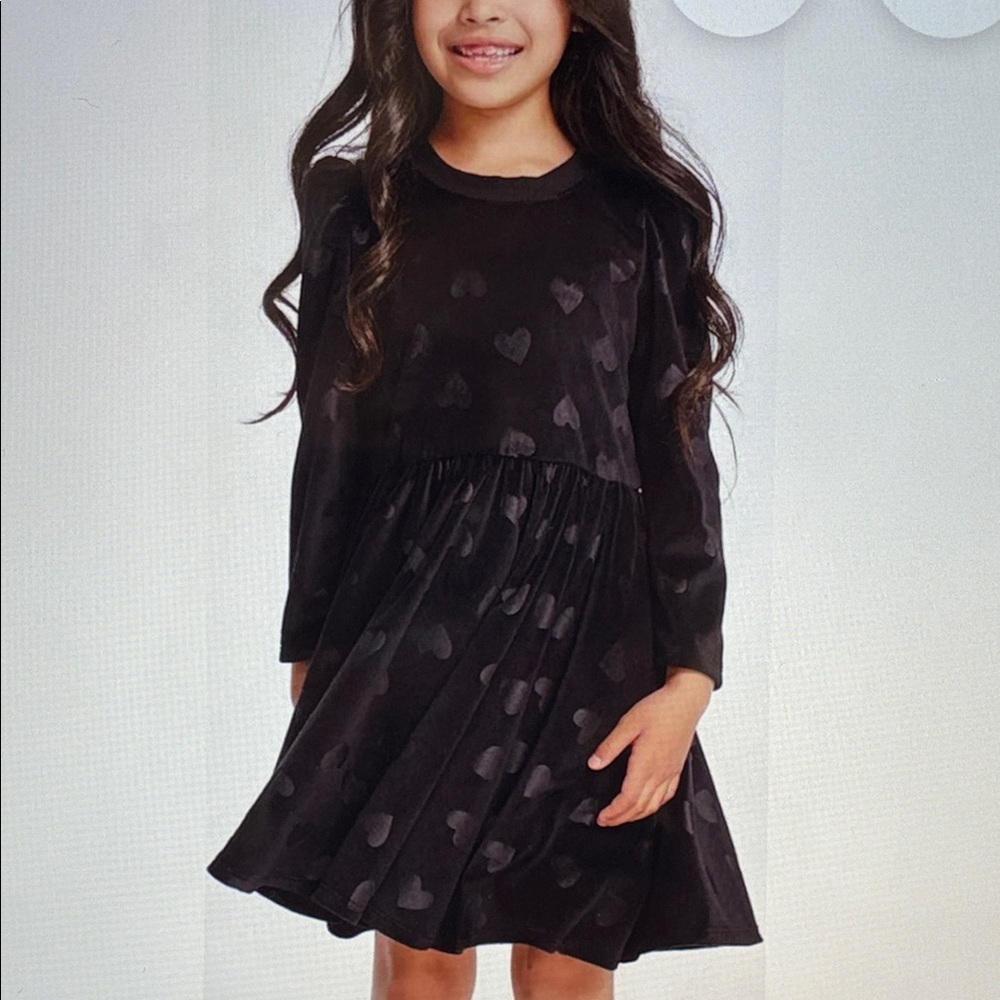 Chaser Black Velvet Heart-Print Long Sleeve Dress